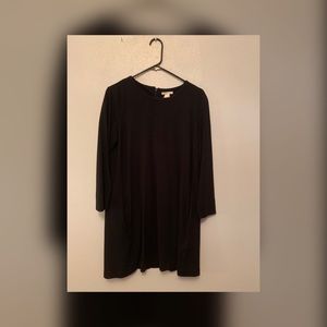 Black long sleeve dress with pockets